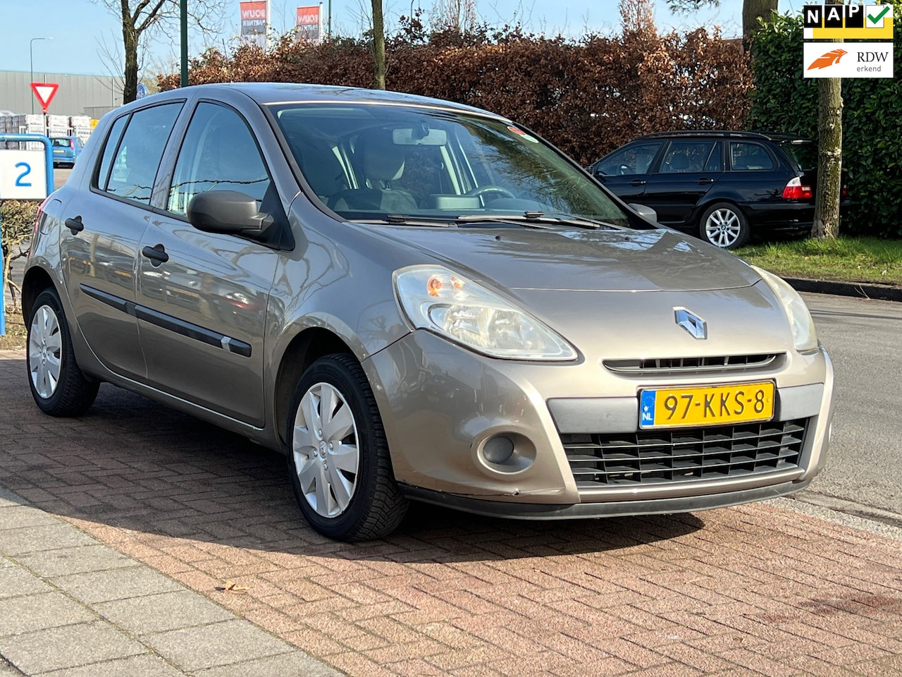 Renault Clio - 1.2 Special Line *AIRCO|NAVI|138.840KM! - AutoWereld.nl