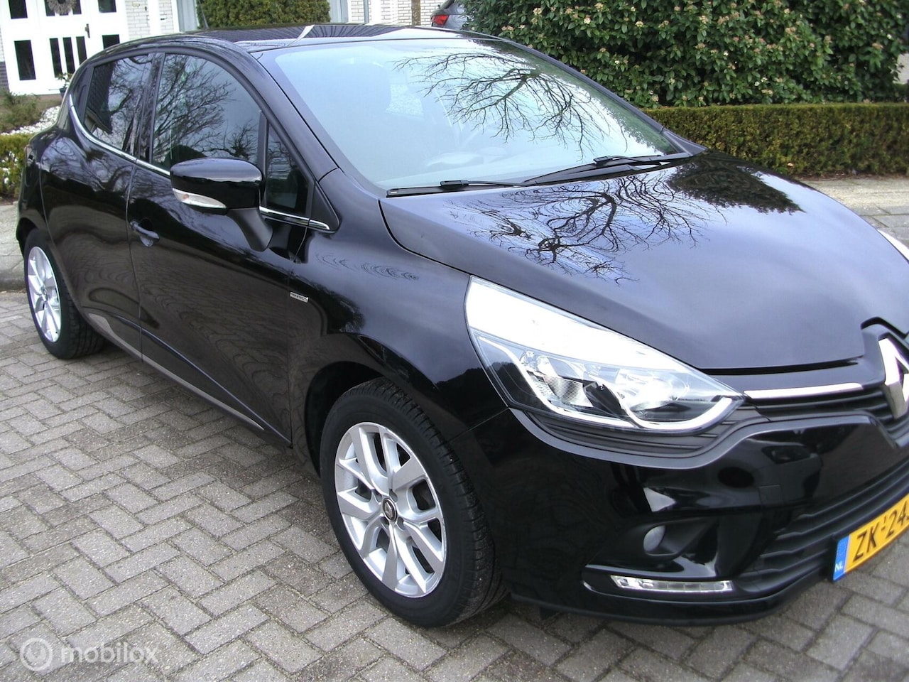 Renault Clio - 0.9 TCe Limited 39214 KM NAP BOEKJES SLEUTELS - AutoWereld.nl