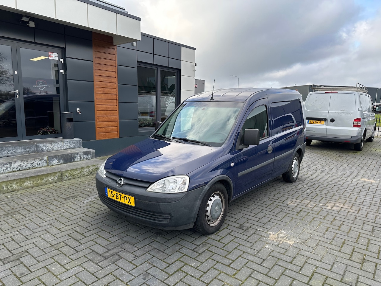 Opel Combo - Opel Combo 1.3 CDTi Comfort airco schuifdeur blauw 2005 146000 - AutoWereld.nl