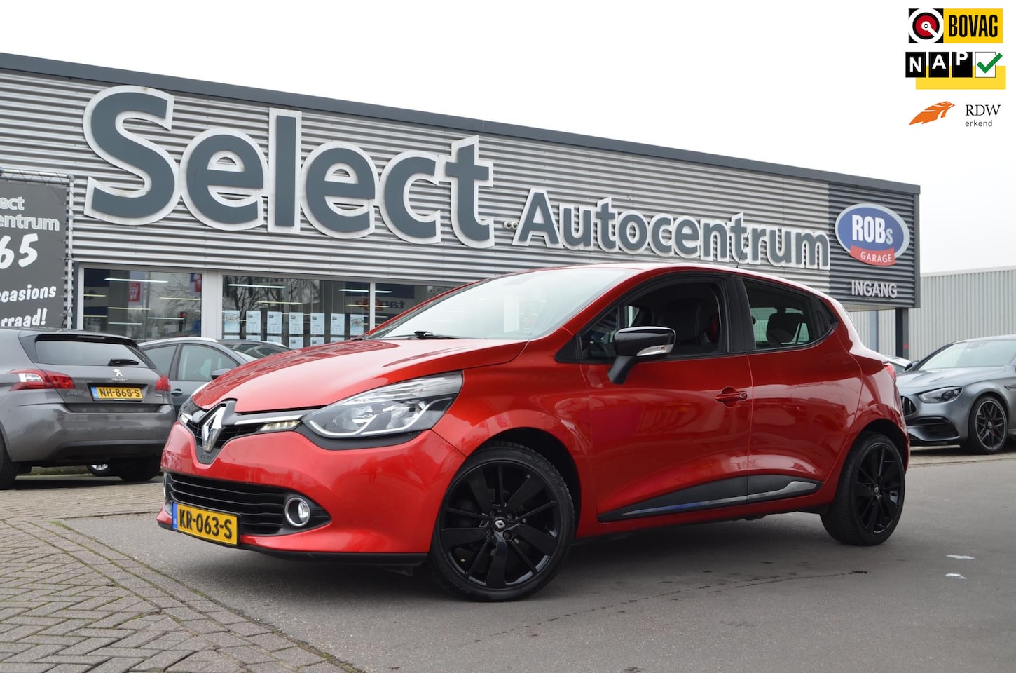 Renault Clio - 0.9 TCe Iconic|90PK|CLIMATE|NAVI|CAMERA|17'WIELEN|SENSOREN - AutoWereld.nl