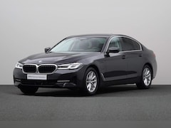 BMW 5-serie - sedan 530e Business Edition Plus | Stuurwielverwarming | Comforttoegangssysteem | Zitting