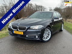 BMW 5-serie Touring - 520i M Sport Edition High Executive / Automaat / Panorama dak / Perfect onderhouden / Stoe