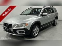 Volvo XC70 - 3.2 Summum YOUNGTIMER / LEER / XENON