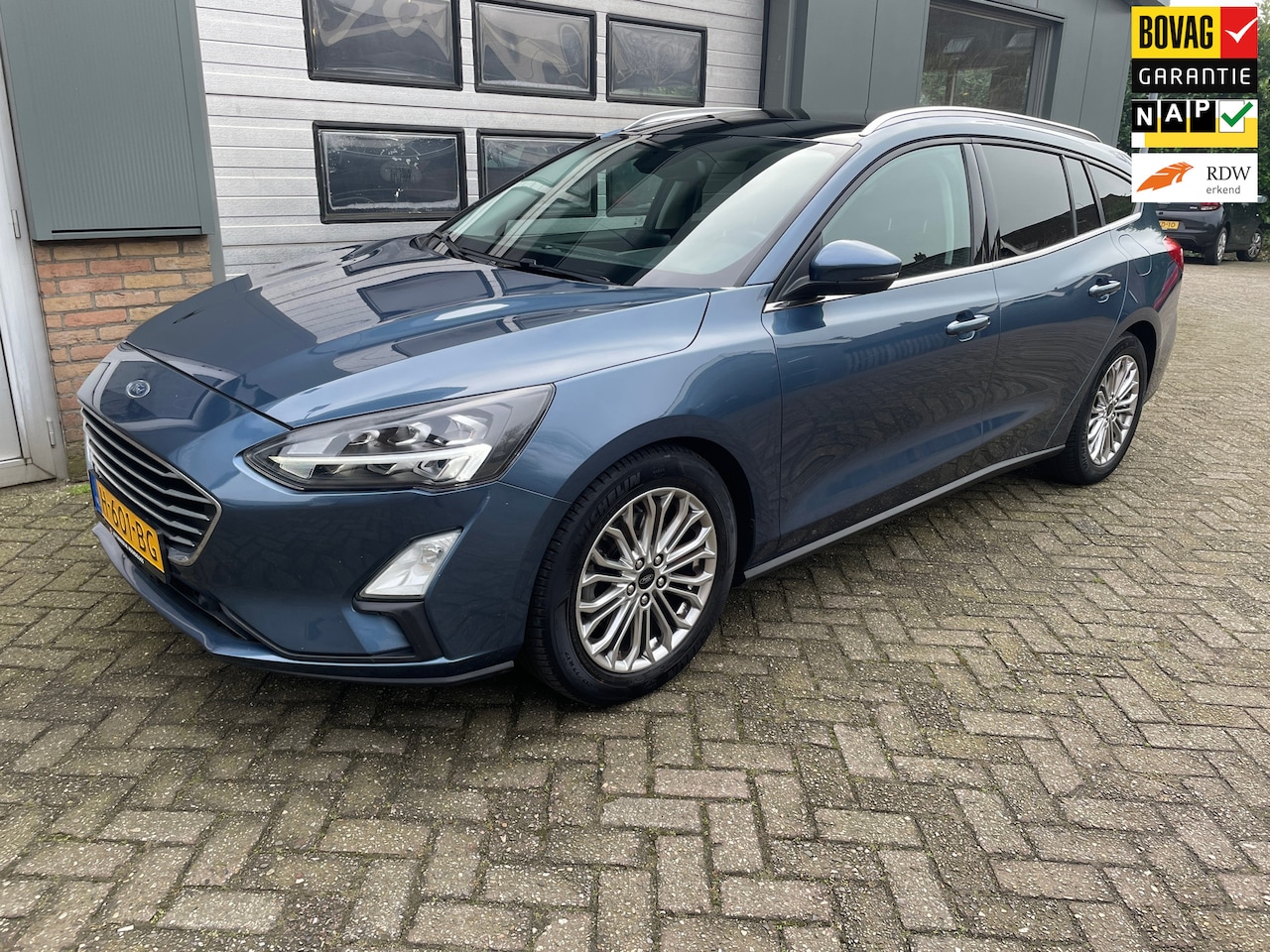 Ford Focus Wagon - 1.0 EcoBoost Titanium Business 1.0 EcoBoost Titanium Business, Panoramadak - AutoWereld.nl