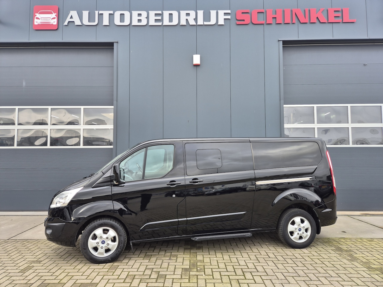 Ford Transit Custom Tourneo - 310 2.0 TDCI L2H1 Titanium 310 2.0 TDCI L2H1 Titanium - AutoWereld.nl