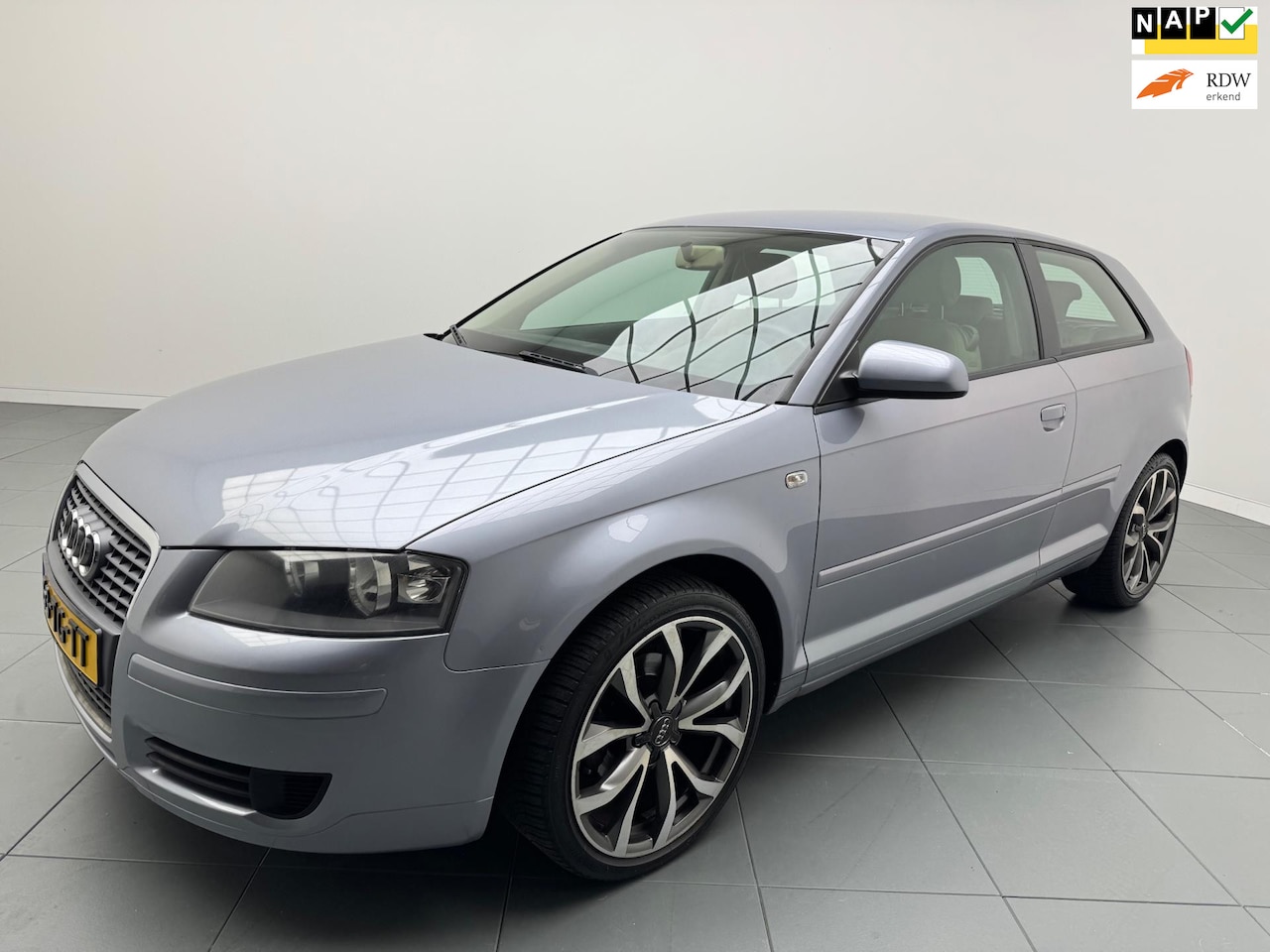 Audi A3 - 1.6 Attraction Pro Line Business 102 Pk 3 deurs Airco Nap - AutoWereld.nl