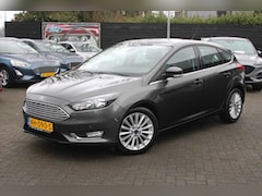 Ford Focus - 1.0 EcoBoost 100pk 5-deurs Titanium, Navi, Trekhaak