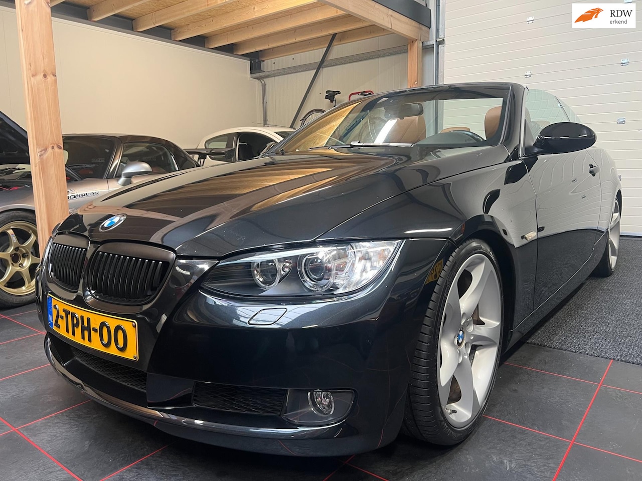 BMW 3-serie Cabrio - 320i Youngtimer - AutoWereld.nl