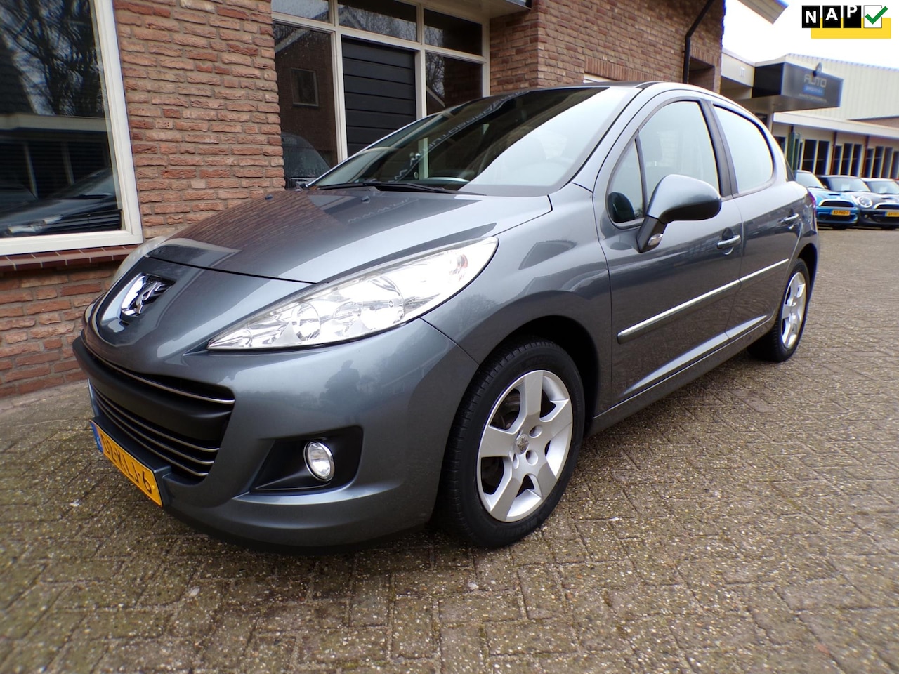 Peugeot 207 - 1.6 VTi Première Clima / Navigatie - AutoWereld.nl