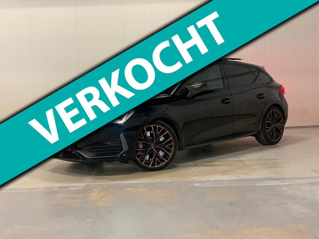 CUPRA Leon - 2.0 TSI Copper Edition | KUIPSTOELEN | PANO | CARBON | BEATS AUDIO - AutoWereld.nl