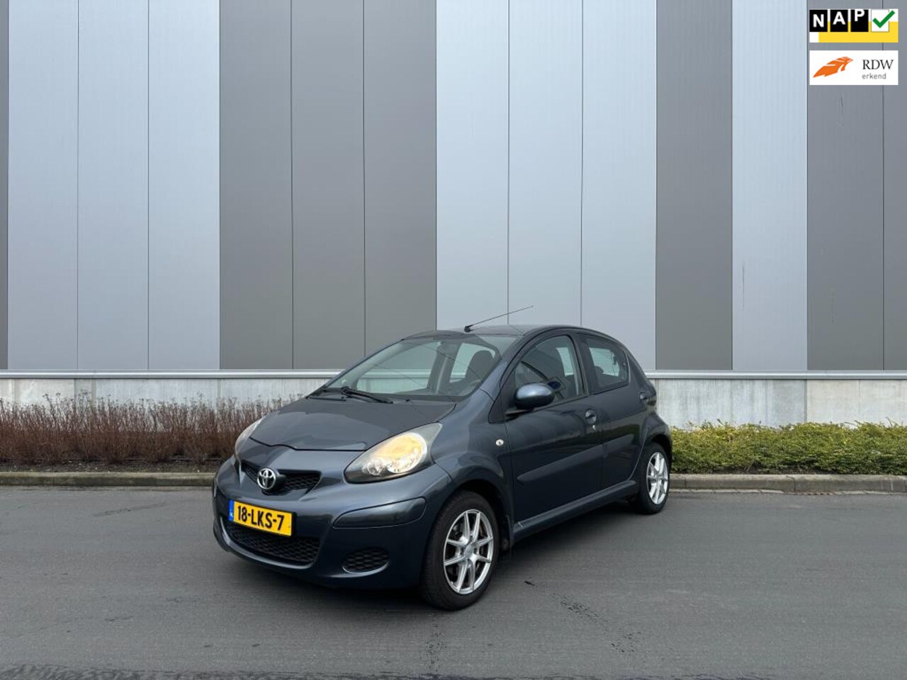 Toyota Aygo - 1.0-12V Comfort airco / trekhaak / CV / Elek. ramen - AutoWereld.nl