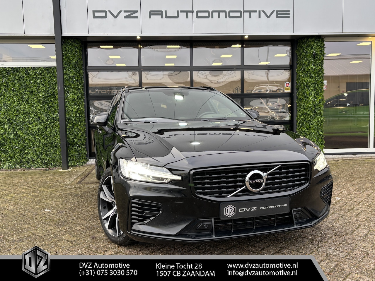 Volvo V60 - 2.0 T6 340PK Twin Engine AWD Momentum Pro | Memory | Carplay | BTW - AutoWereld.nl