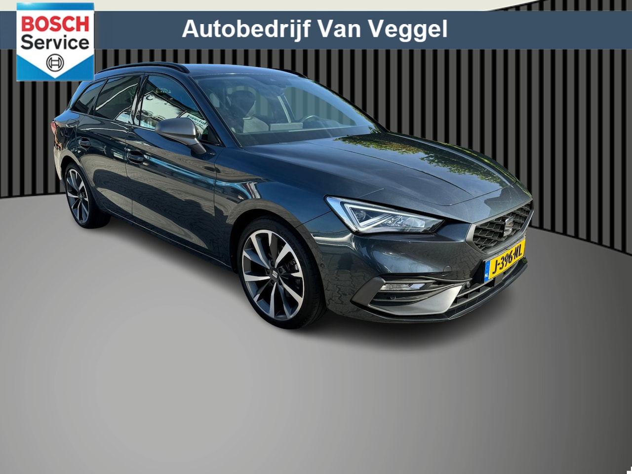 Seat Leon Sportstourer - 1.5 eTSI FR Launch Edition face lift, virtual cockpit, cruise, park assist - AutoWereld.nl