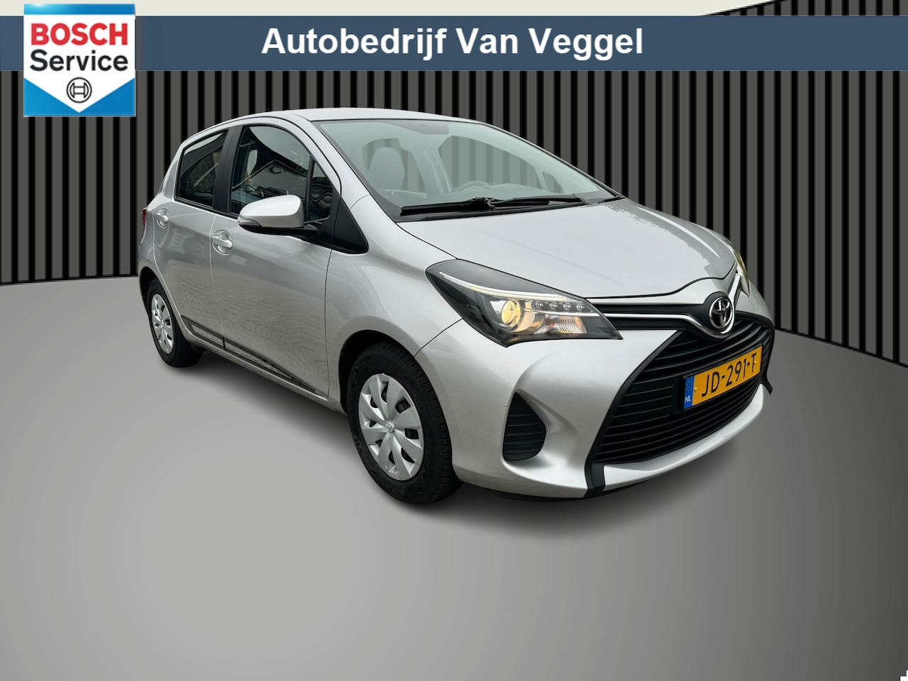 Toyota Yaris - 1.0 VVT-i Now airco, trekhaak, centr vergr, - AutoWereld.nl