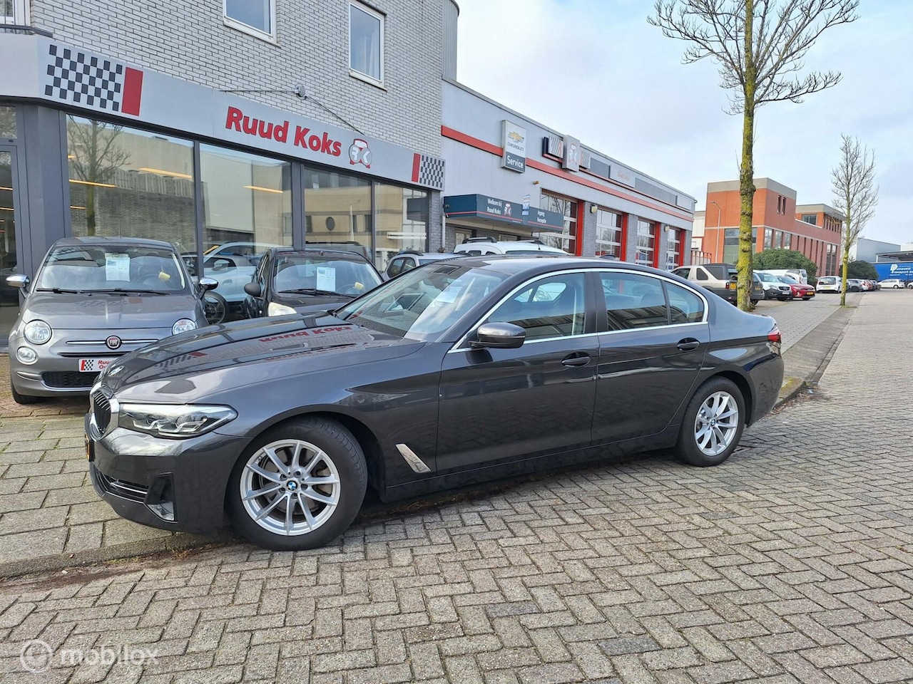 BMW 5-serie - 520i EXECUTIVE EDITION / Camera / Carplay / - AutoWereld.nl