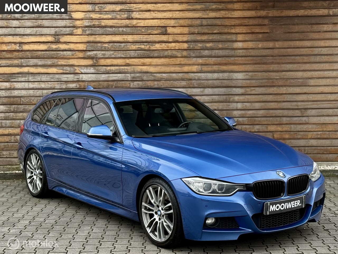 BMW 3-serie Touring - 330d High Executive | M-pakket | Head-up - AutoWereld.nl