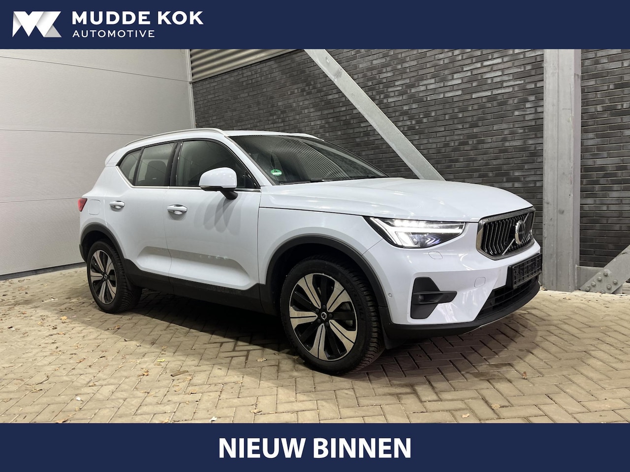 Volvo XC40 - T5 Plug-in hybrid Plus Bright | 360° Camera | ACC | harman/kardon | Stoel+Stuurverwarming - AutoWereld.nl