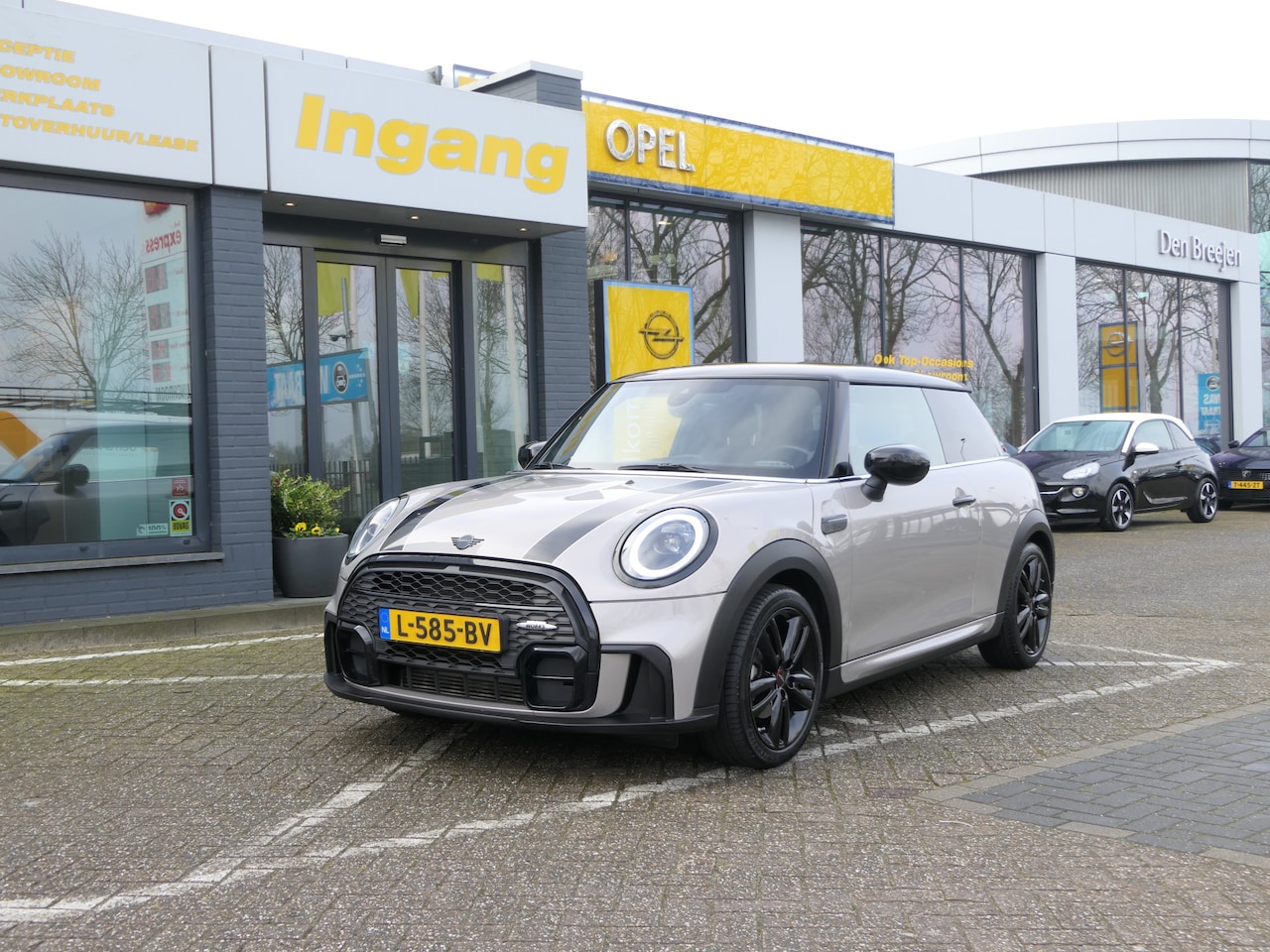 MINI John Cooper Works - Mini 1.5 Cooper Automaat | Leder | Harman Kardon - AutoWereld.nl