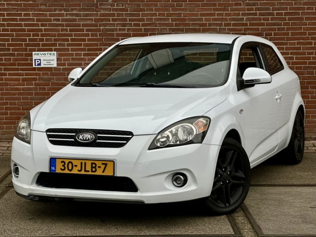 Kia Pro cee'd - 1.6 X-ecutive 1.6 X-ecutive - AutoWereld.nl