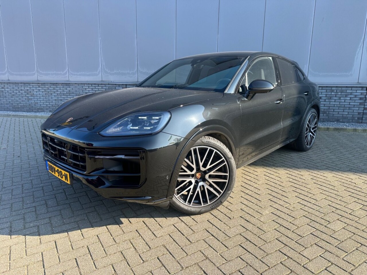 Porsche Cayenne - 3.0 E-HYBRID Coupe+Pano NIEUW - AutoWereld.nl