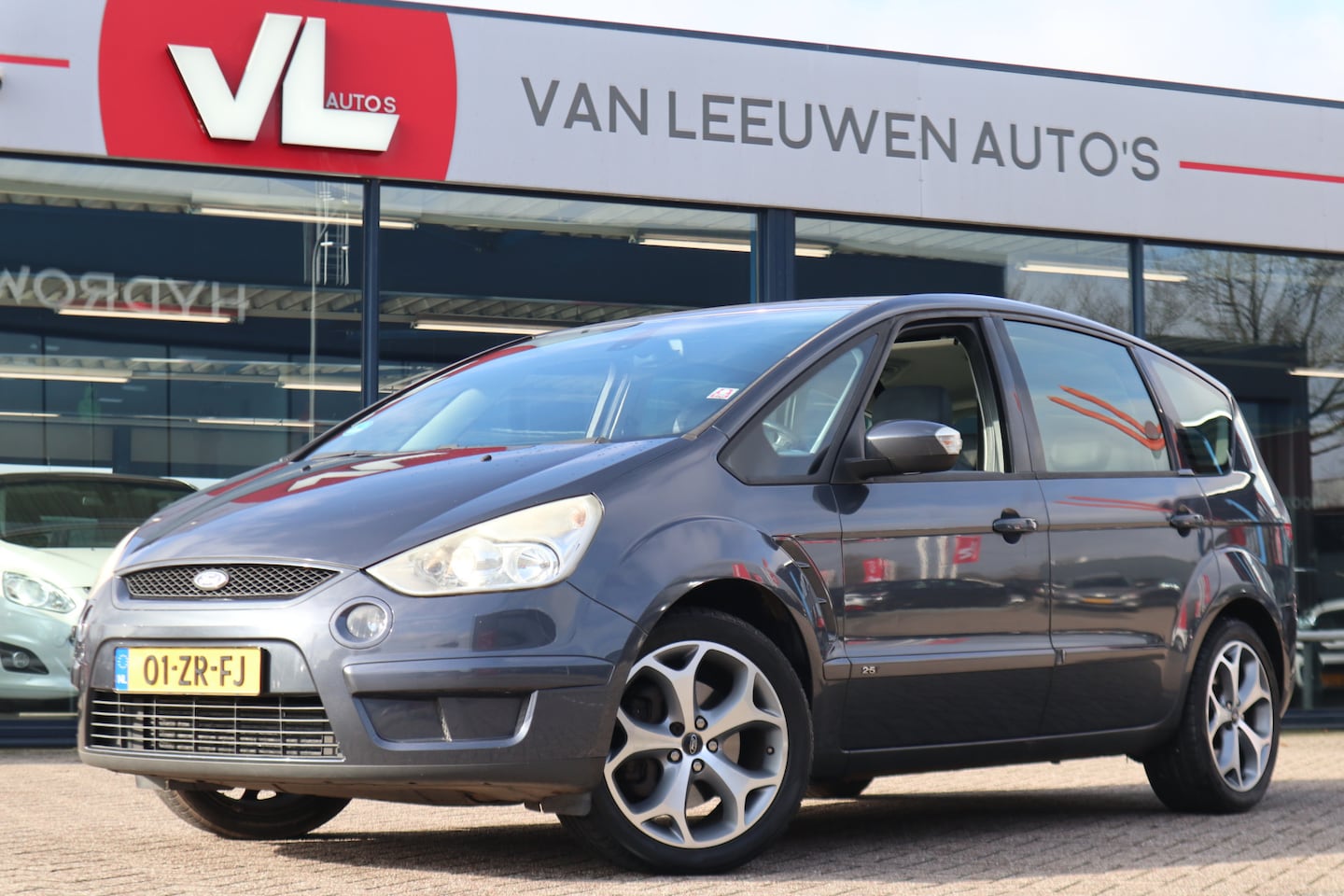 Ford S-Max - 2.5-20V Turbo | Pano | Cruise | Trekhaak - AutoWereld.nl