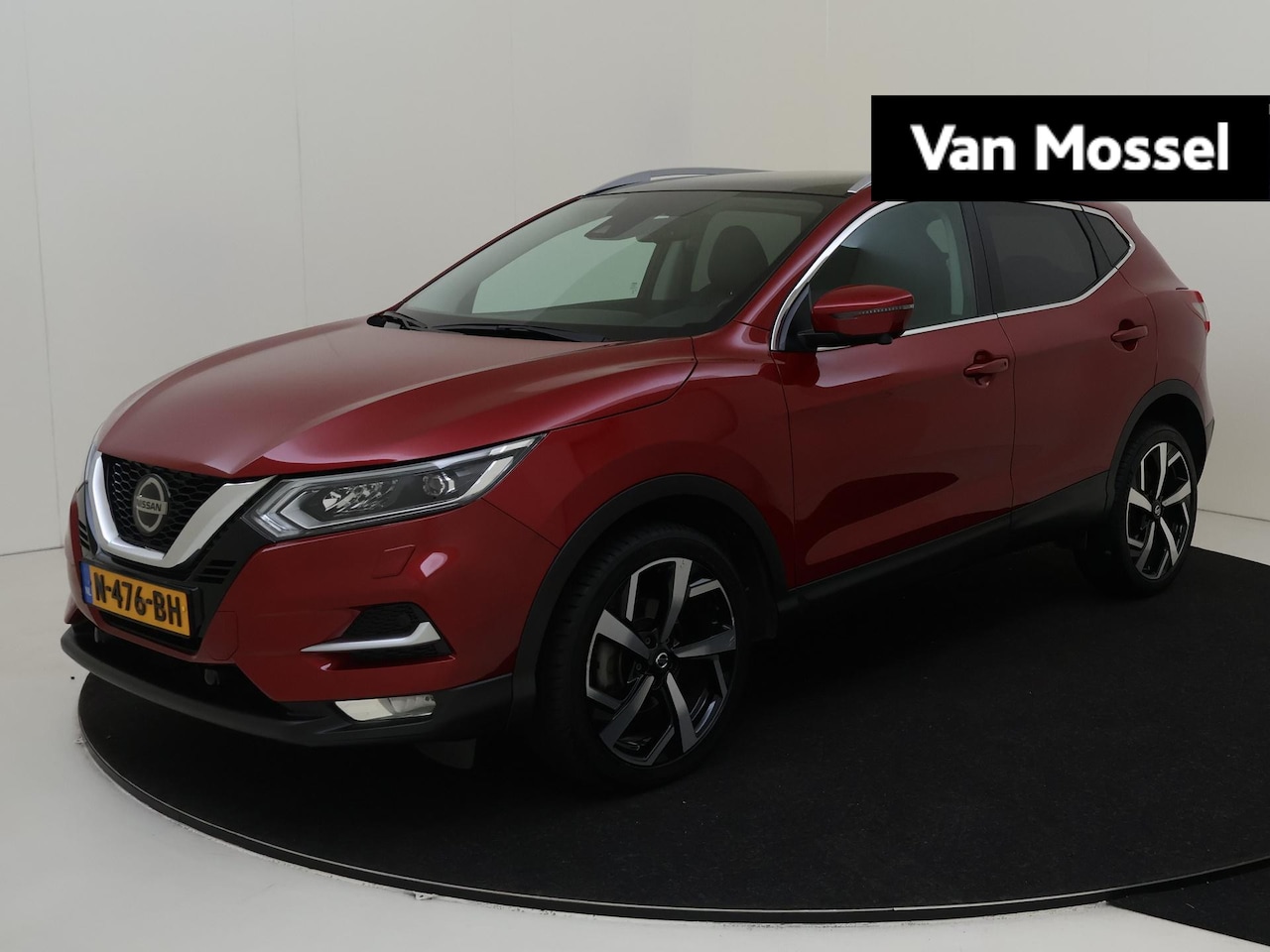 Nissan Qashqai - 1.3 DIG-T Premium Edition | Automaat | Panorama-dak | Leder | Stoelverwarming | 360 Camera - AutoWereld.nl