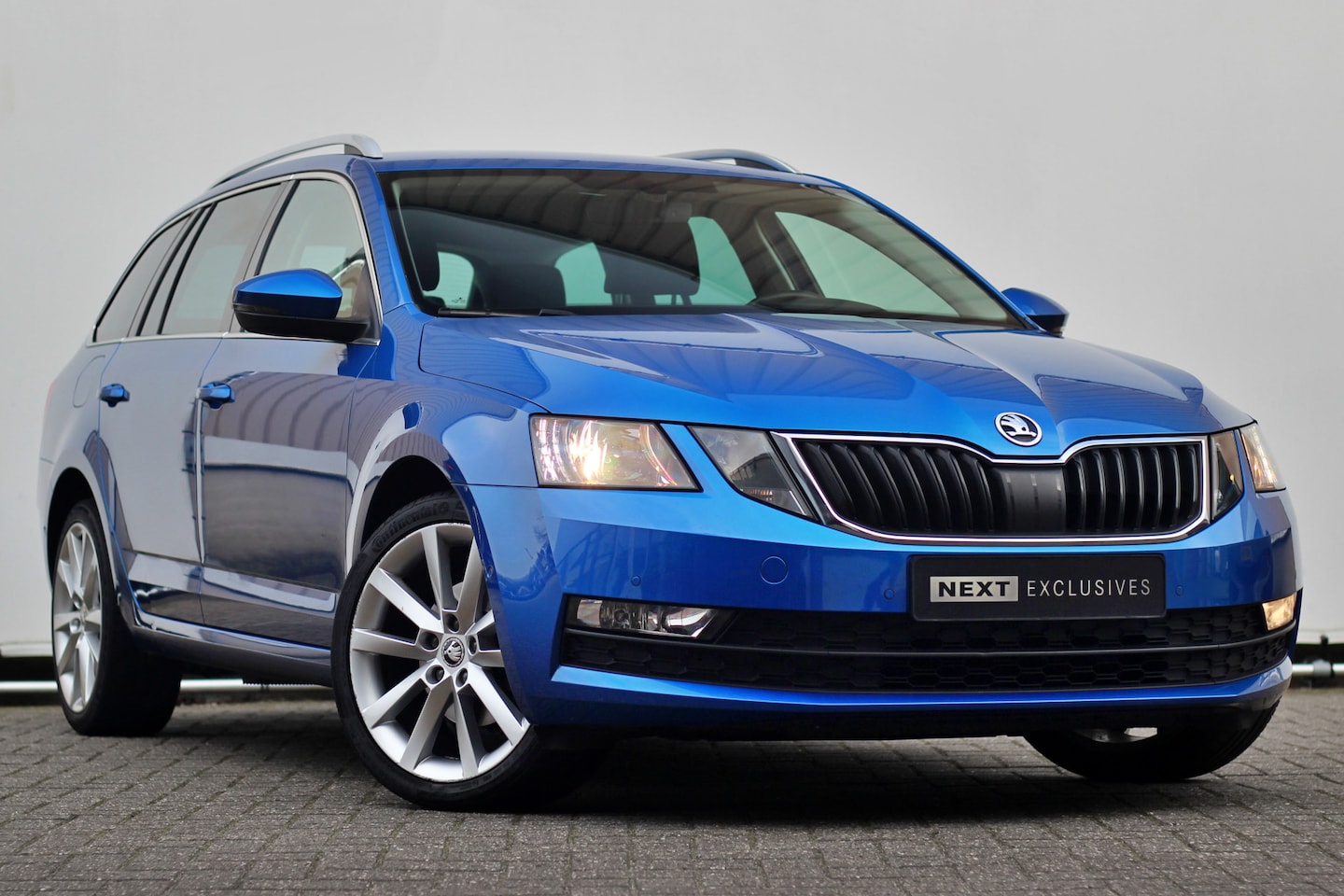 Skoda Octavia Combi - 1.0 TSI Greentech Ambition Business | Carplay | Elek. achterklep | Keyless | Draadloos - AutoWereld.nl