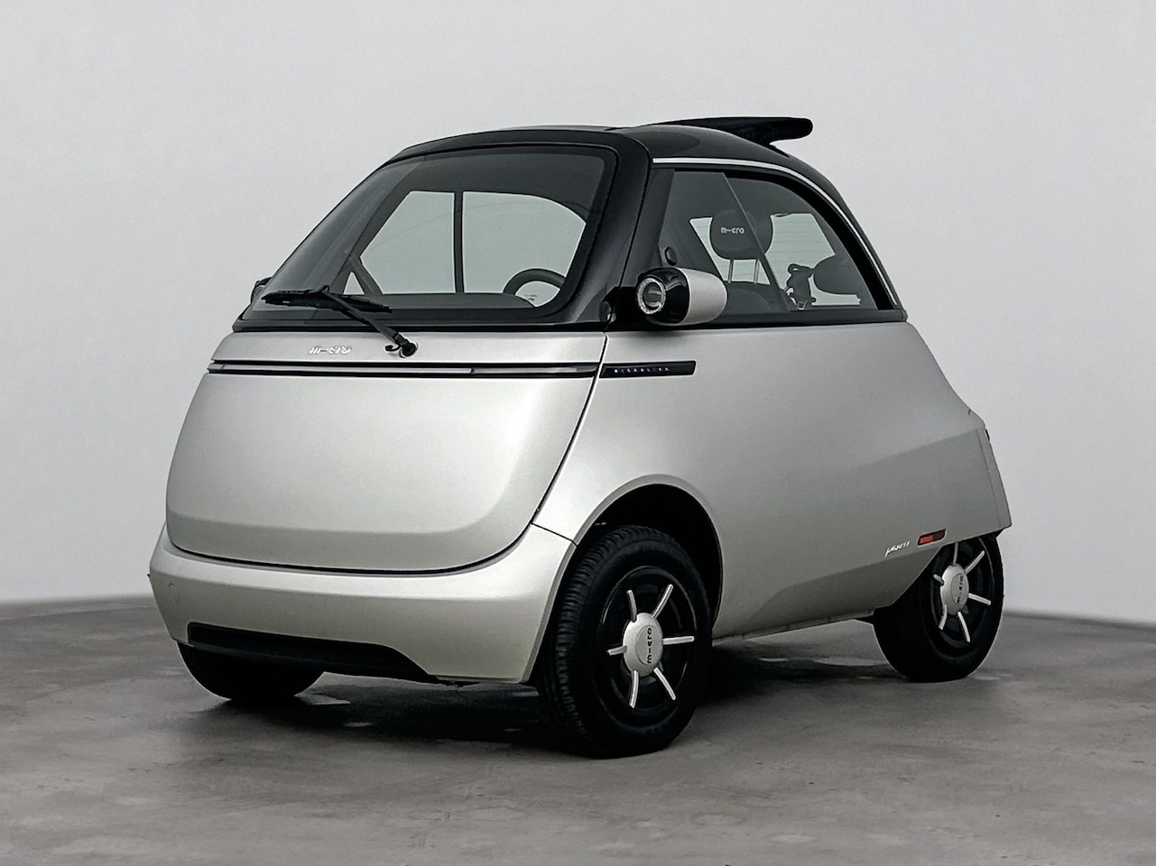 Micro Microlino - Pioneer 177km range | Limited edition - AutoWereld.nl