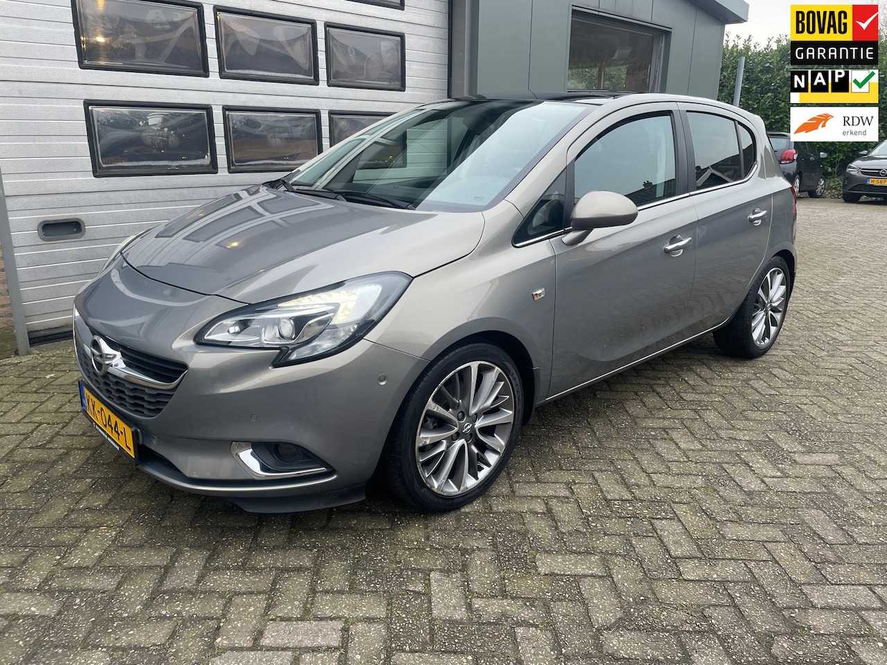 Opel Corsa - 1.0 Turbo Cosmo Panoramadak - AutoWereld.nl