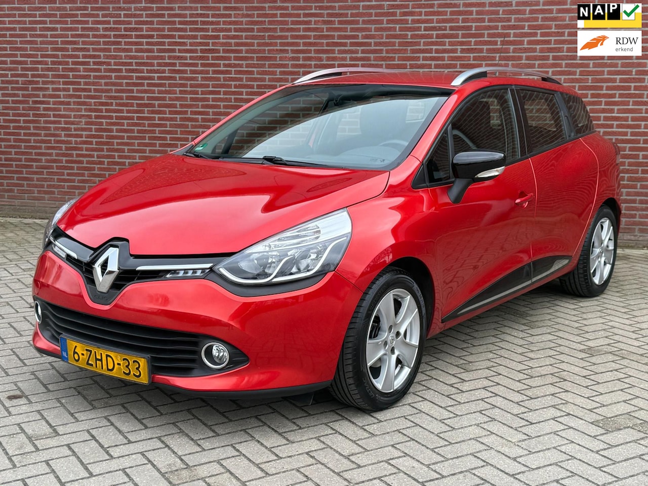 Renault Clio Estate - 0.9 TCe Expression NAP/ Airco / Cruise control / trekhaak - AutoWereld.nl