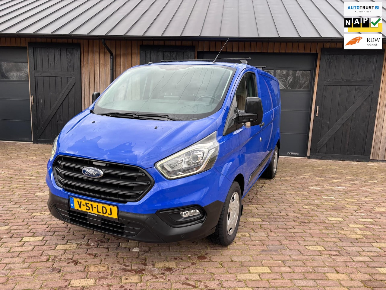 Ford Transit Custom - 320 2.0 TDCI L1H2 Limited 320 2.0 TDCI L1H2 Limited 131 PK, 3 ZITS, TREKHAAK , DAKDRAGERS , - AutoWereld.nl