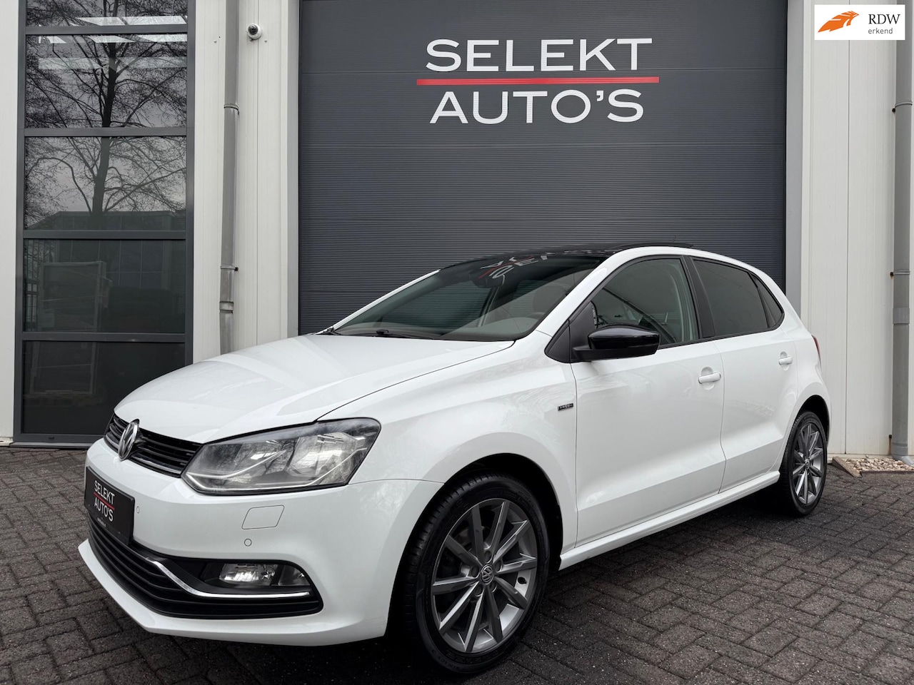 Volkswagen Polo - 1.2 TSI Fresh Panoramadak/Airco/Cruise Control/Bluetooth/Elekt Ramen/Elekt Spiegels/Stoelv - AutoWereld.nl