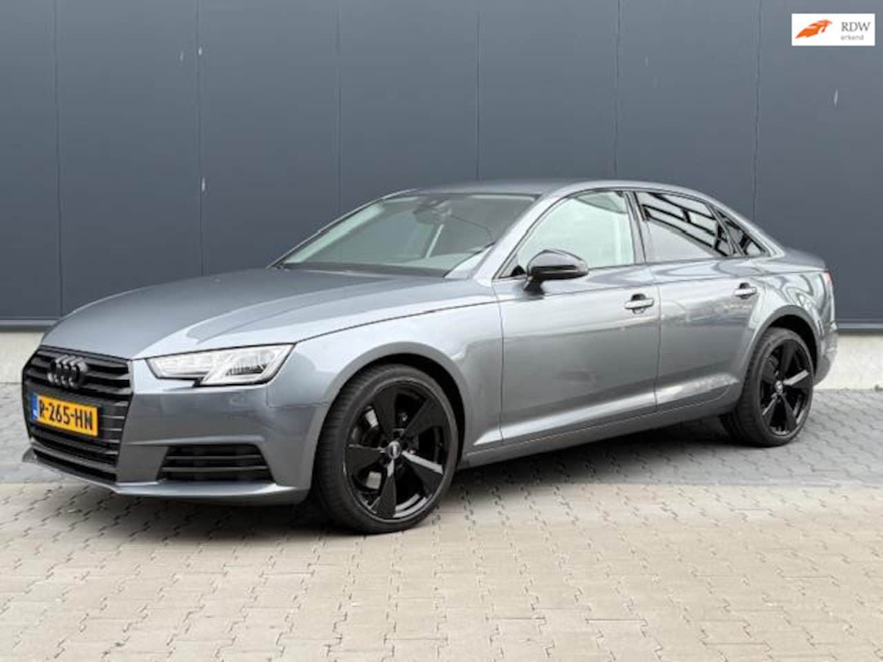 Audi A4 Limousine - 2.0 TFSI 190PK MHEV Design Pro Line Plus Automaat - AutoWereld.nl