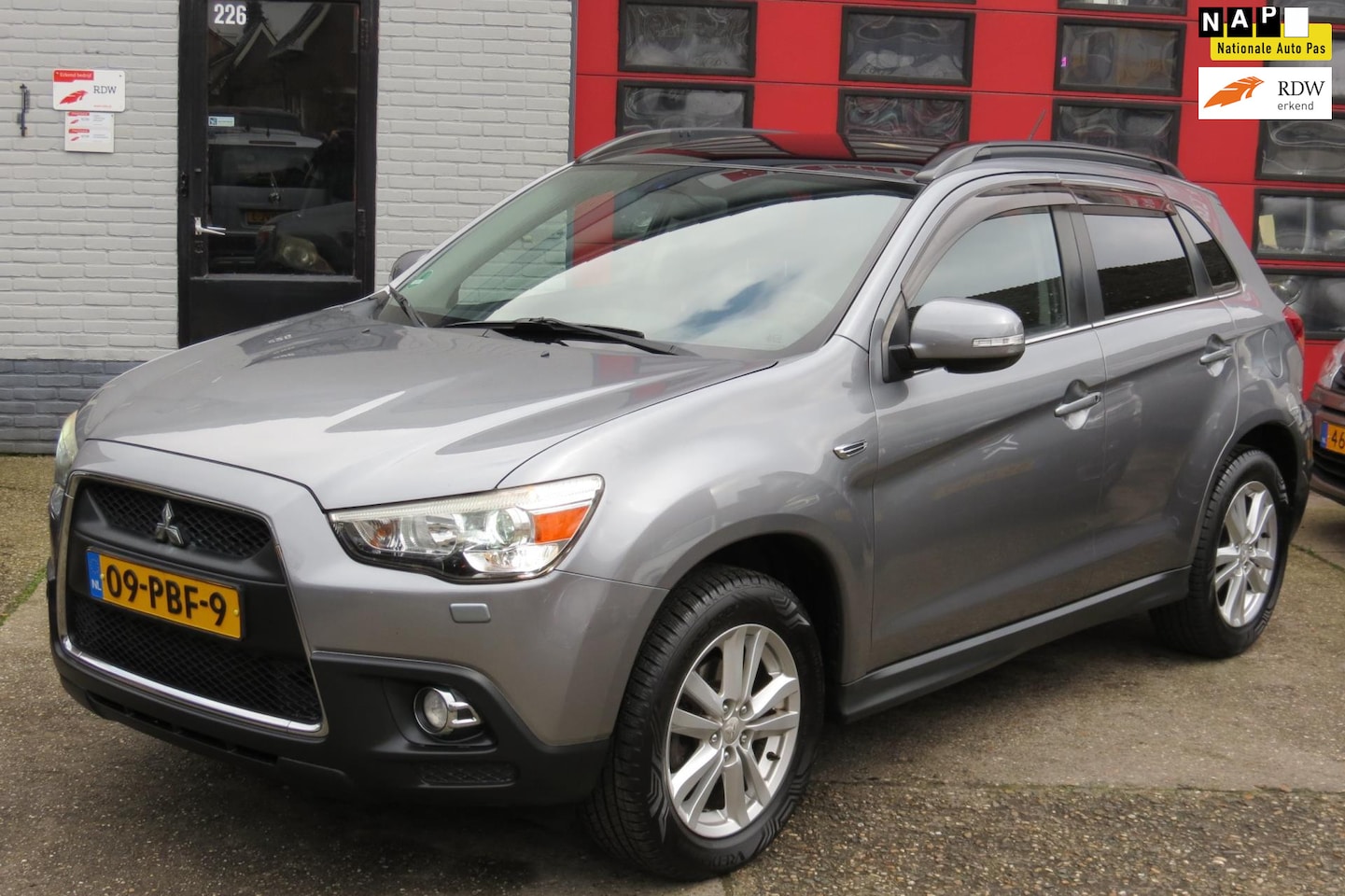 Mitsubishi ASX - 1.6 intense ClearTec 1.6 Intense ClearTec ,PANO,NAVI,PDC - AutoWereld.nl