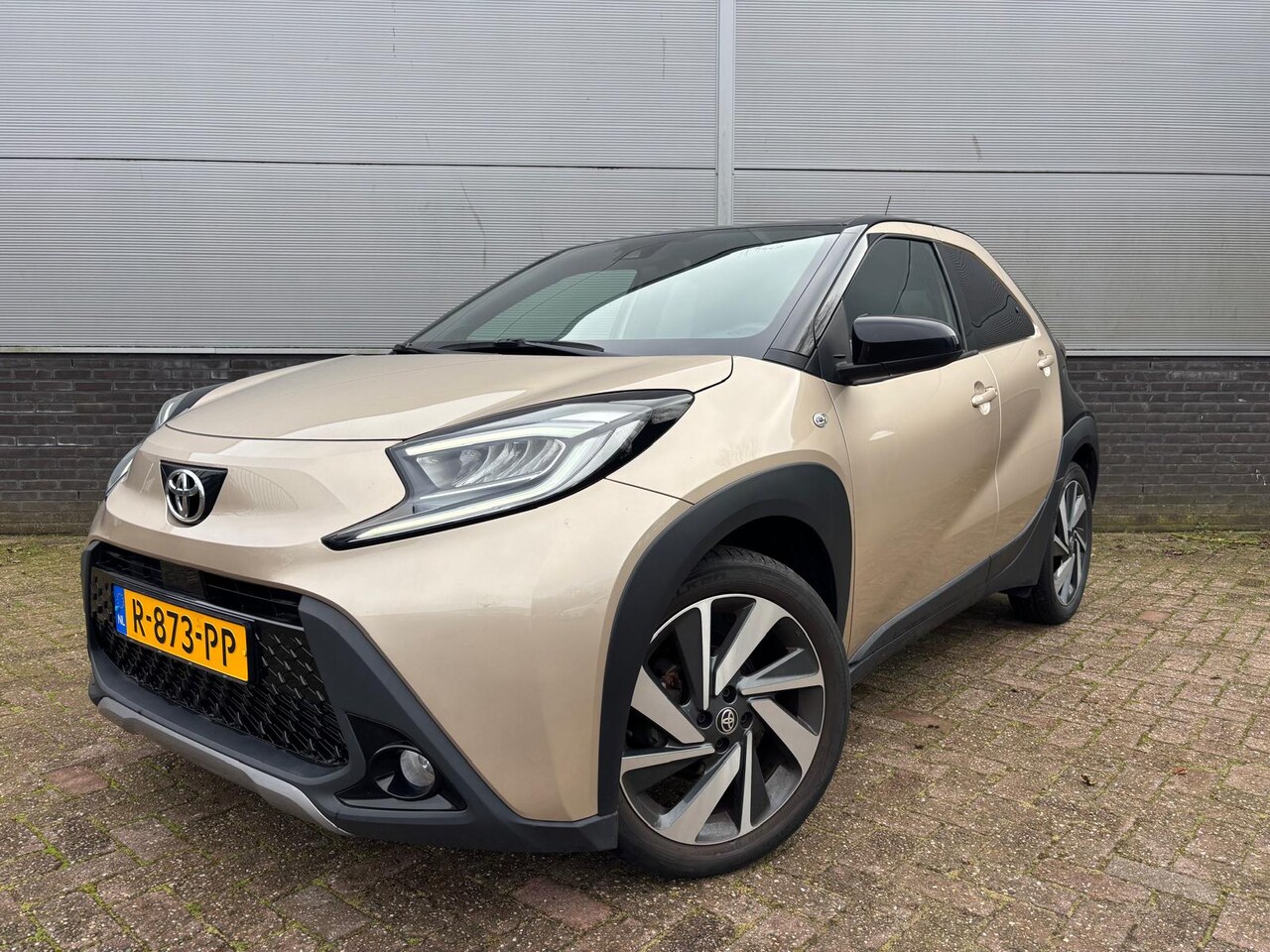 Toyota Aygo X - 1.0 VVT-i Automaat Envy JBL Soundsysteem - AutoWereld.nl