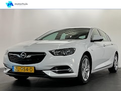 Opel Insignia Grand Sport - 1.5 Turbo 165pk Start/Stop Business Executive/parkeersensoren voor & achter//navigatie/ecc