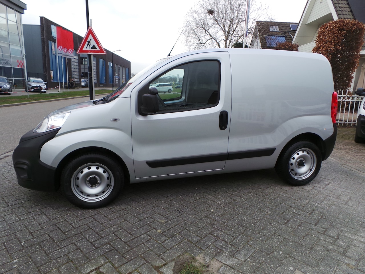 Fiat Fiorino - 1.3 MJ Basis Airco,Navigatie,Schuifdeur - AutoWereld.nl