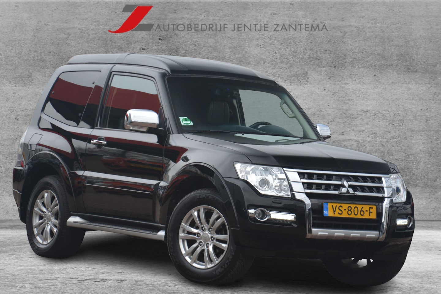 Mitsubishi Pajero - MITSUBISHI 3.2 | Navigatie | Leer | Camera | Premium sound | Stoelverwarming | - AutoWereld.nl