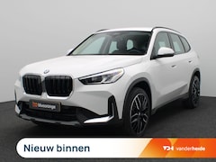 BMW X1 - xDrive23i 218PK Aut. Navi, Achteruitrijcamera, Harman Kardonn, Cruise Controle, Clima, Led