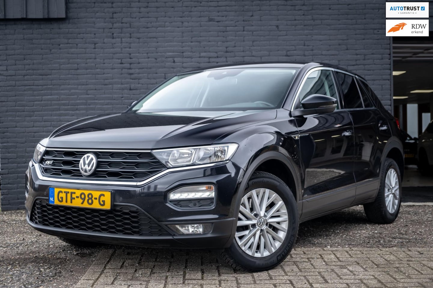 Volkswagen T-Roc - 1.0 TSI Style | Climate | Carplay | PDC - AutoWereld.nl