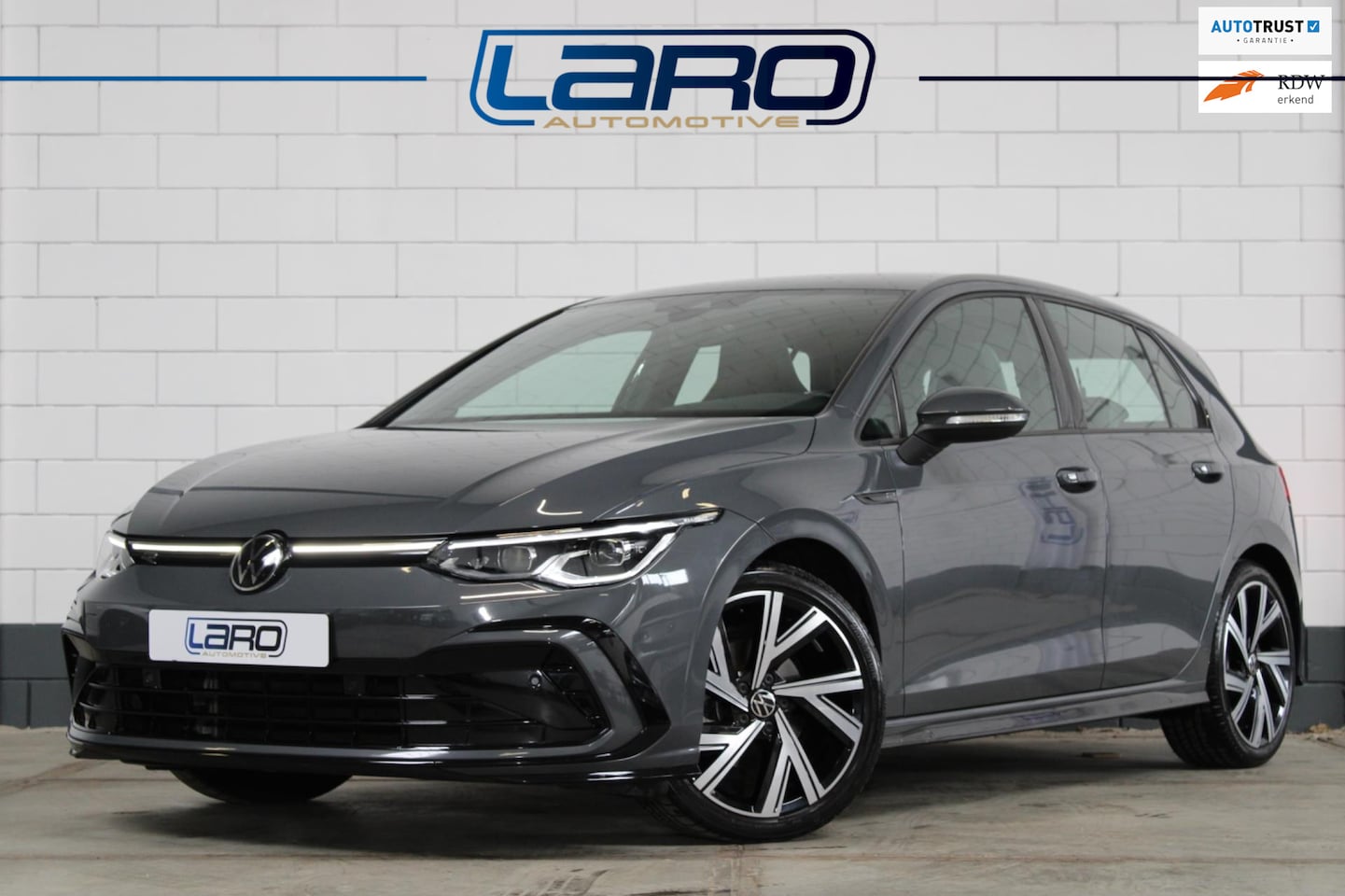 Volkswagen Golf - 1.5 eTSI R-Line | IQ.Lights ACC Sfeer Travel CarPlay 18" Garantie - AutoWereld.nl