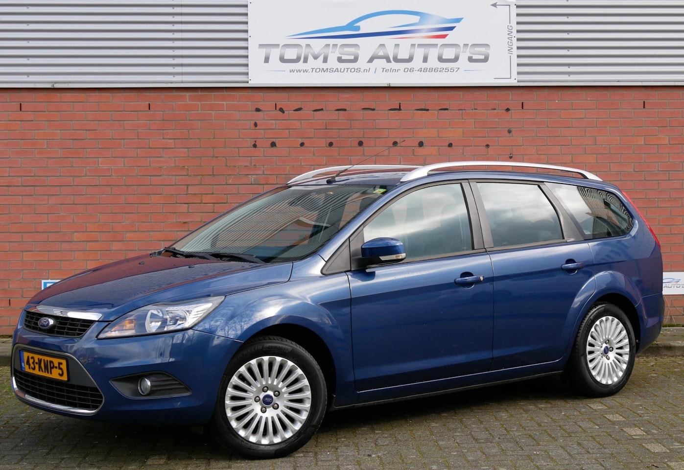 Ford Focus Wagon - 1.8 Limited navi. clima vooruit verwarm. +winterset - AutoWereld.nl