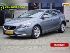 Volvo V40 - 1.5 T2 Kinetic 122PK AUT. CRUISE, NAVI, PARKEERSENSOREN, NL AUTO, NAP