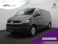 Volkswagen Transporter - 2.0 TDI 150 pk DSG L2H1 28 | Trekhaak | 3-zits | Navigatie | Adaptive Cruise