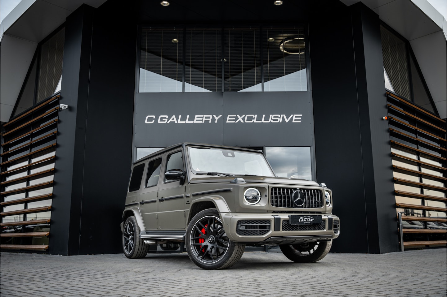 Mercedes-Benz G-klasse - AMG 63 - Grijs kenteken | Panorama | Burmester | Massage | Memory | Stoelkoeling - AutoWereld.nl