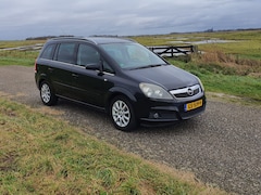 Opel Zafira - 1.8 Essentia