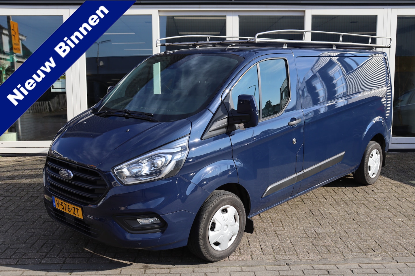 Ford Transit Custom - 300 2.0 TDCI L2H1 Trend 300 2.0 TDCI L2H1 130 Pk Trend, Camera, PDC V+A, Trekhaak, Cruise Control, Apple Carplay, - AutoWereld.nl