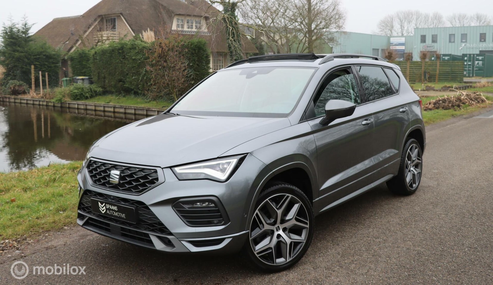 Seat Ateca - 1.5 TSI FR / Pano / Navi / 360 camera / Carplay - AutoWereld.nl