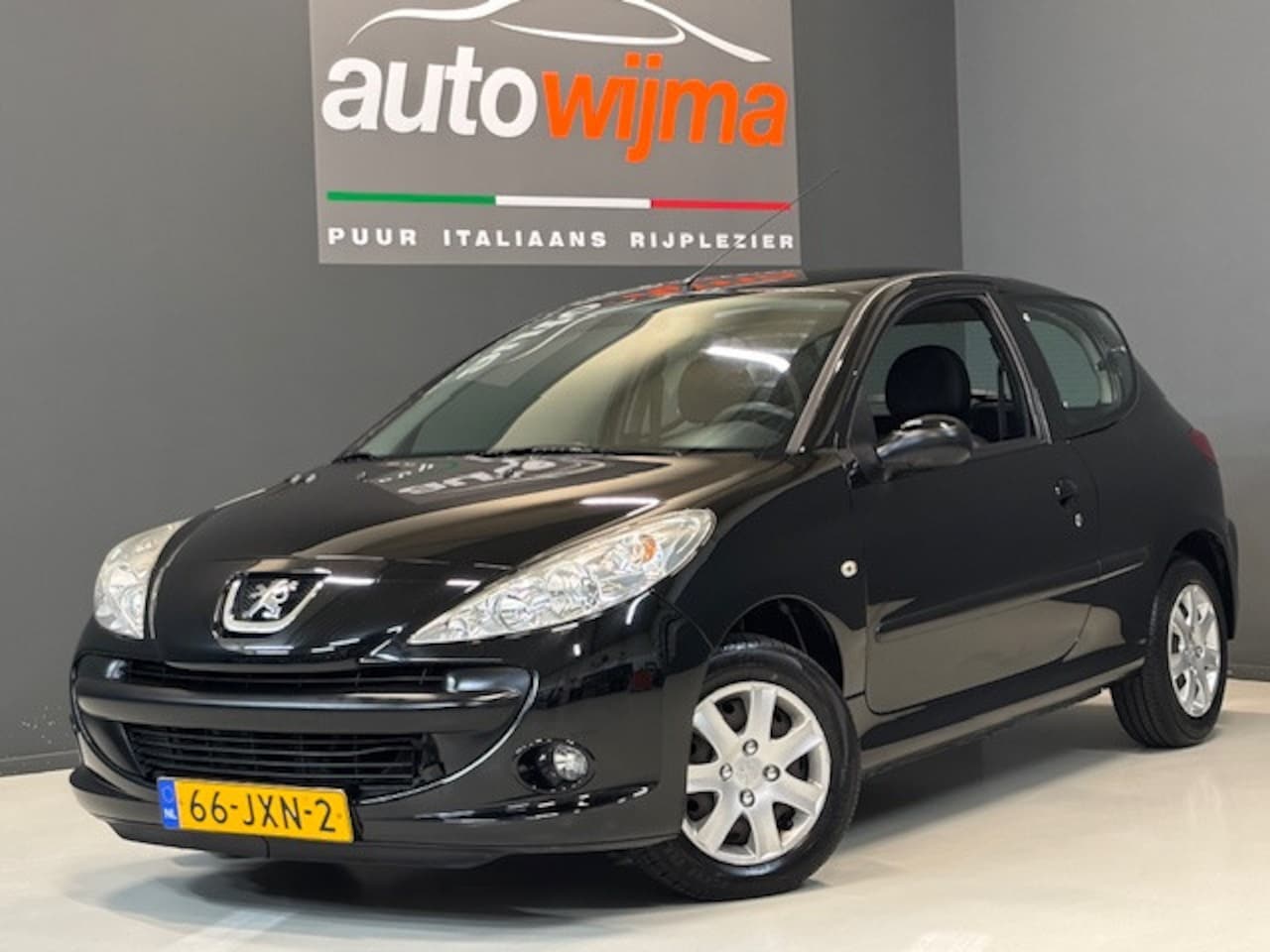 Peugeot 206 - 1.4 XS NW APK - AutoWereld.nl