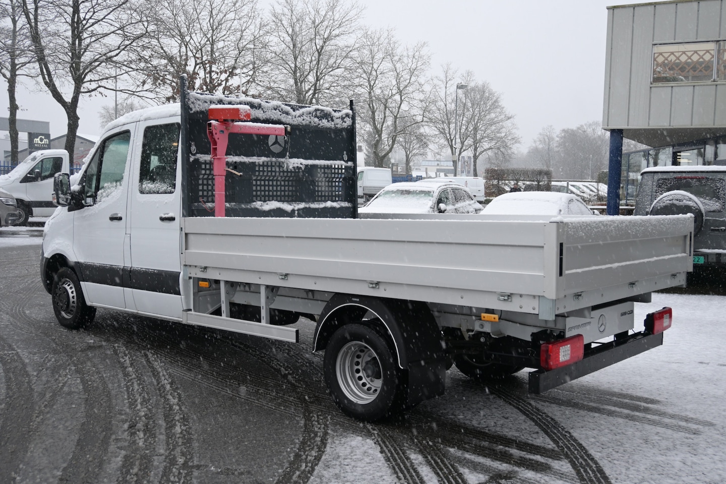 Mercedes-Benz Sprinter - 519 CDI DC L3 Open laadbak Lier/kraan, Tachograaf, Geveerde stoel, MBUX navigatie - AutoWereld.nl